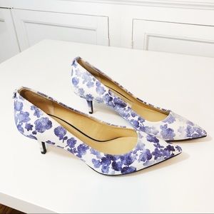 Michael Kors Blue & White Floral Kitten Pump